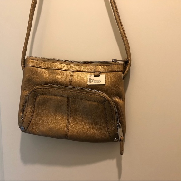 Tignanello gold pebble leather crossbody - Picture 3 of 5